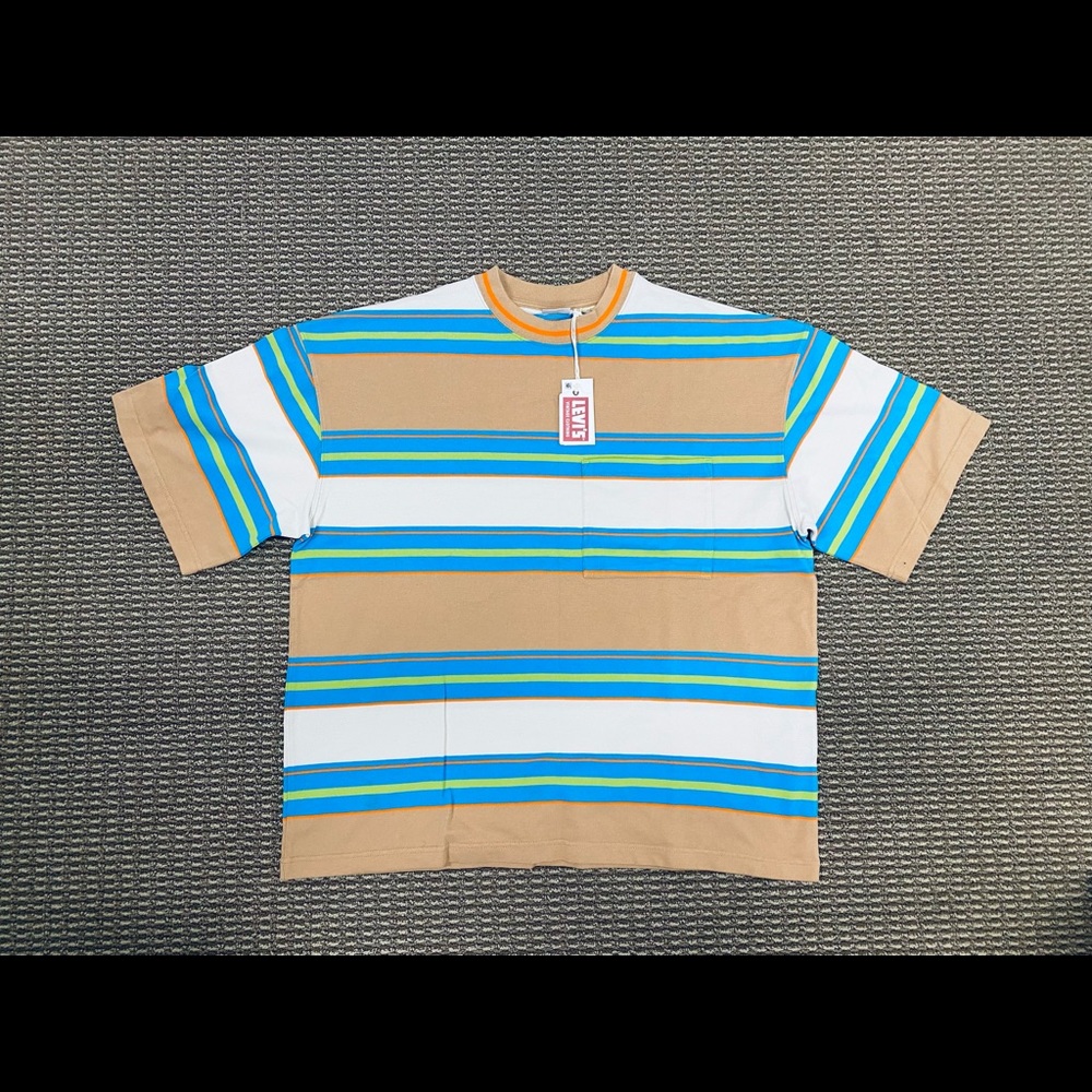 LEVI’S VINTAGE CLOTHING LVC 1980’S WIDE TEE SHIRT 
STRIPED BRAND NEW SIZE MEDIUM